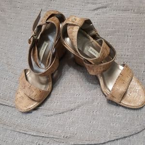 Sandal